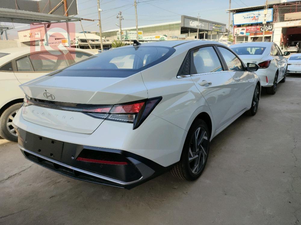 هيونداي النترا
